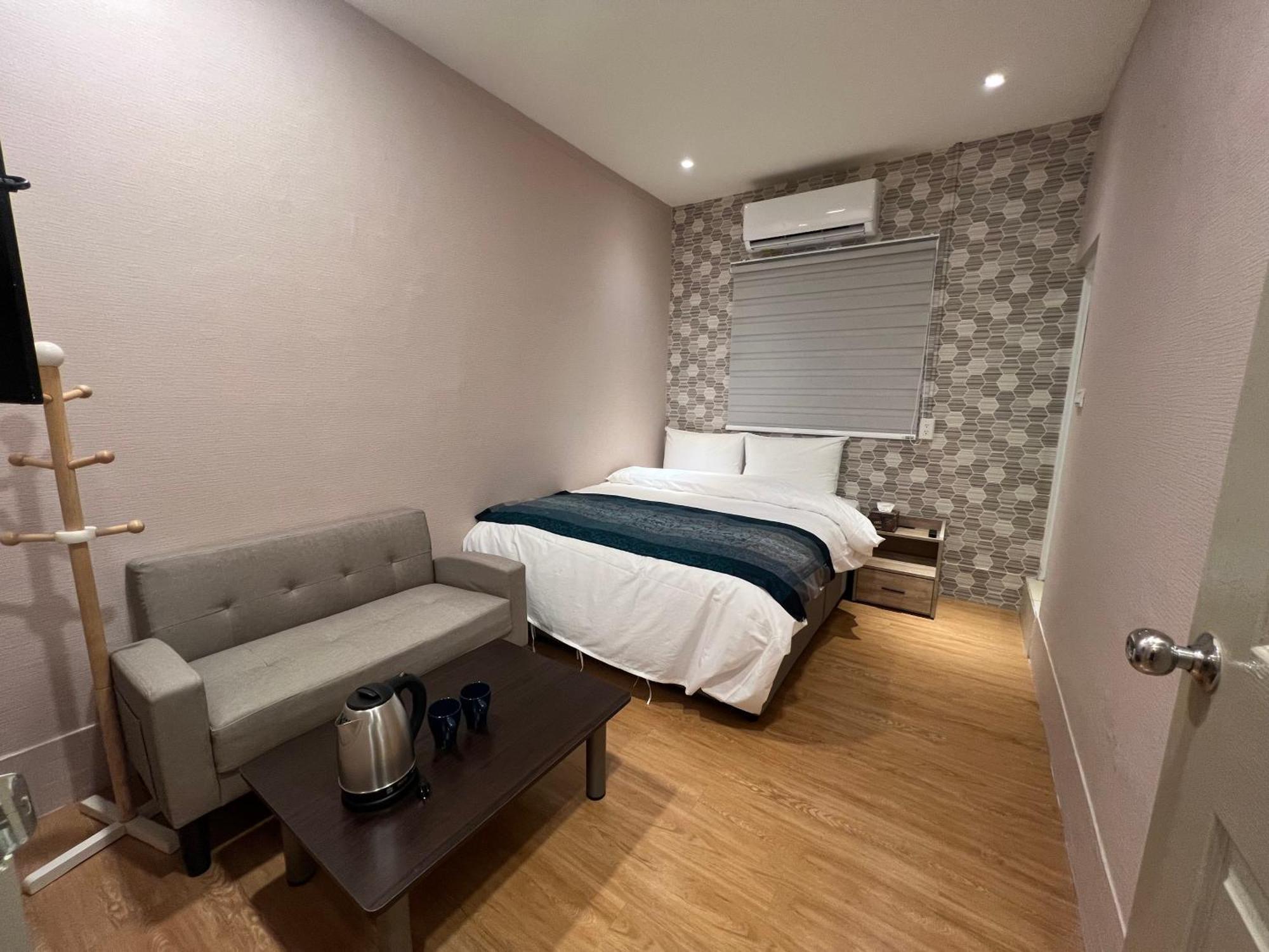 Mu-In Hotel เกาสง ภายนอก รูปภาพ