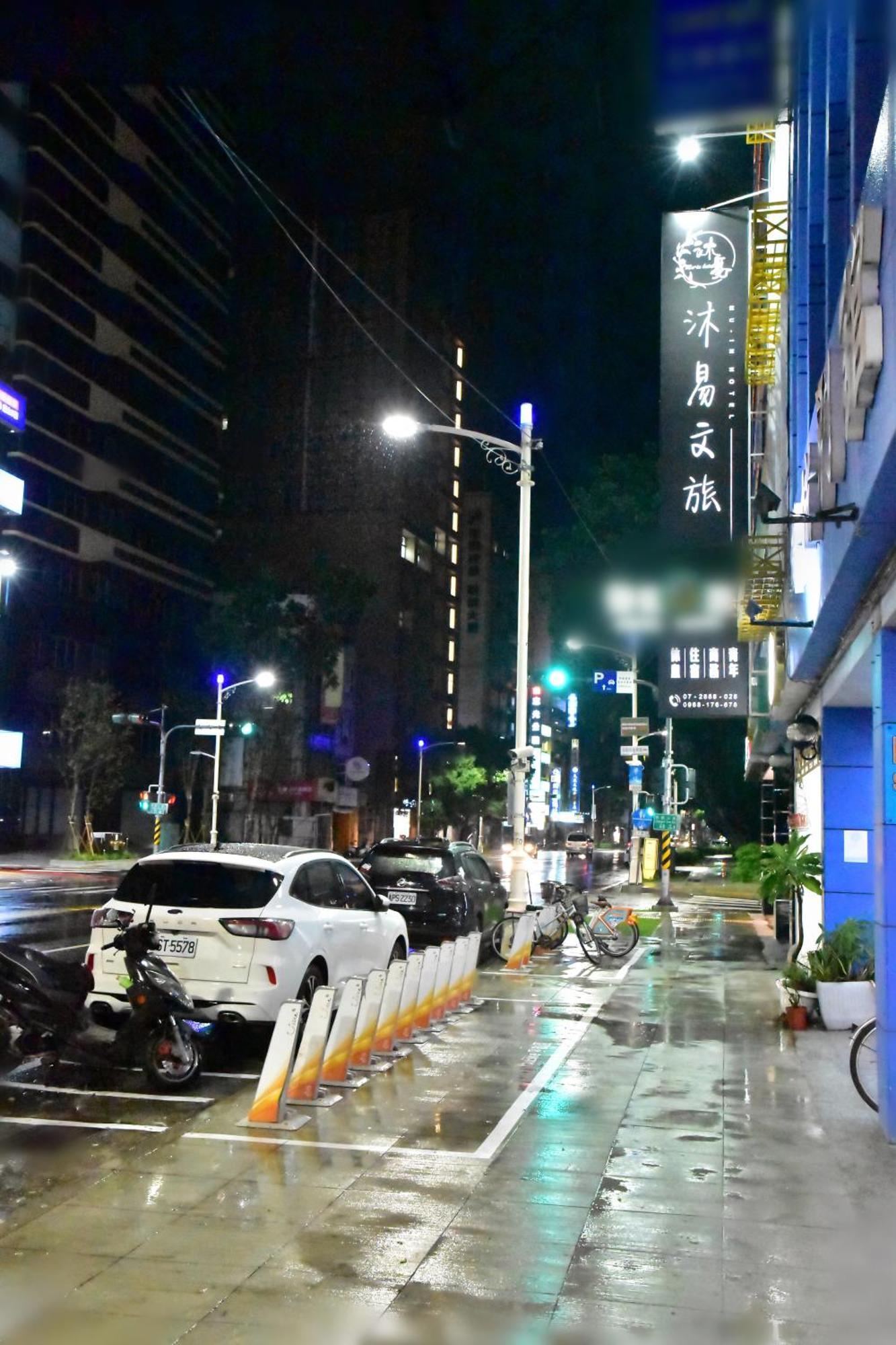 Mu-In Hotel เกาสง ภายนอก รูปภาพ